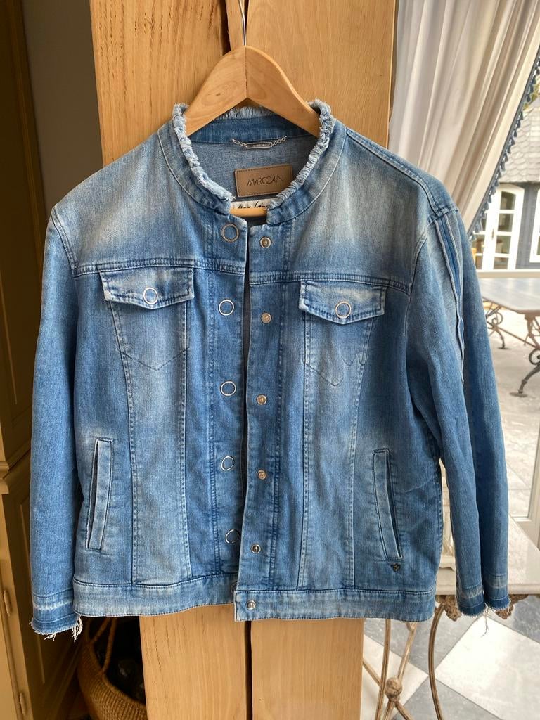 Marc Cain Marccain spijkerjasje met gerafelde details, Ophalen of Verzenden, Zo goed als nieuw, Maat 42/44 (L), Blauw