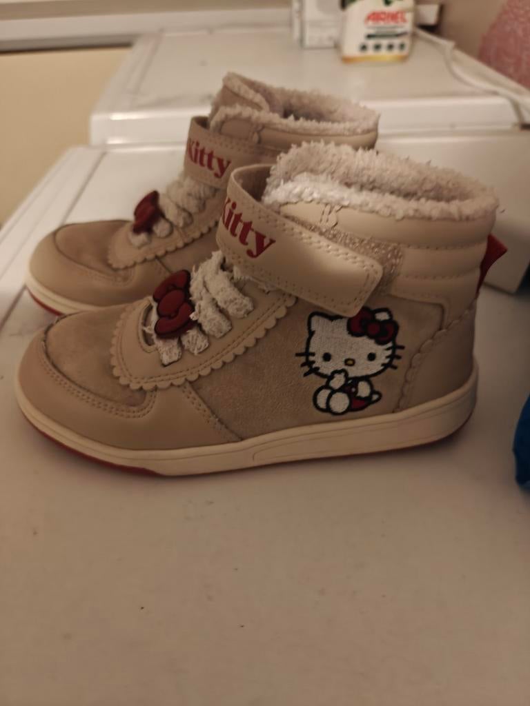 Hello Kitty schoenen meisje beige maat 31 h&m, Ophalen of Verzenden, Meisje, Schoenen