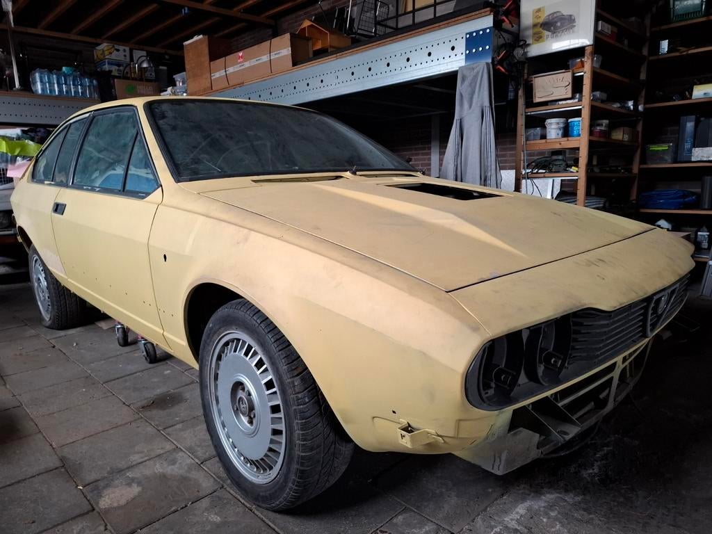 2x Alfa Romeo GTV6 2.5 - Perfecte combi voor een restauratie, Auto's, Particulier, Te koop
