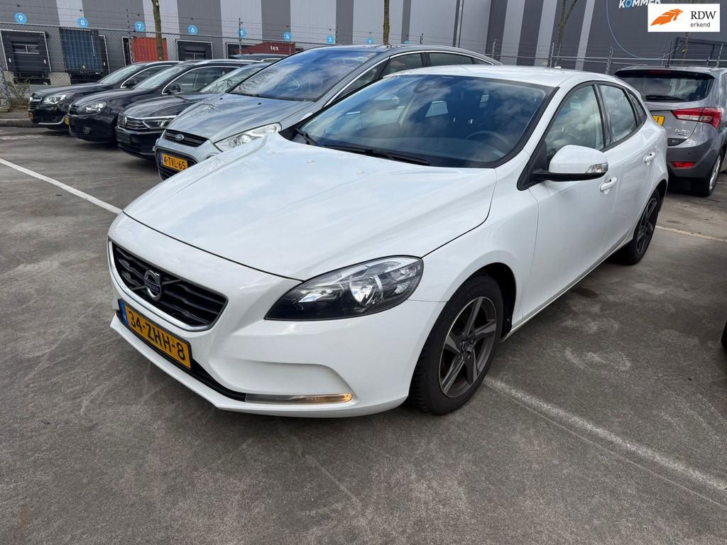 Volvo V40 1.6 T3 Kinetic, Voorwielaandrijving, Gebruikt, 4 cilinders, 150 pk