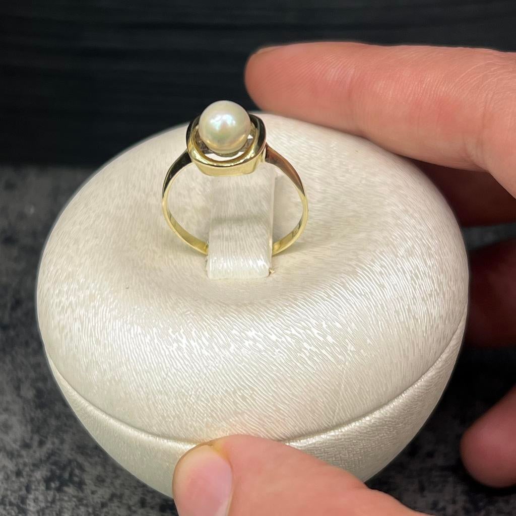 14 karaat gouden ring net parel steen, Ophalen of Verzenden, Nieuw, Goud, Dame