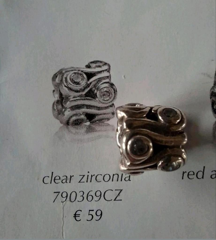 Pandora oceaan, golven met heldere zirkonia's  RETIRED, Sieraden, Tassen en Uiterlijk, Bedels, Gebruikt, Verzenden, Pandora, 1 bedel