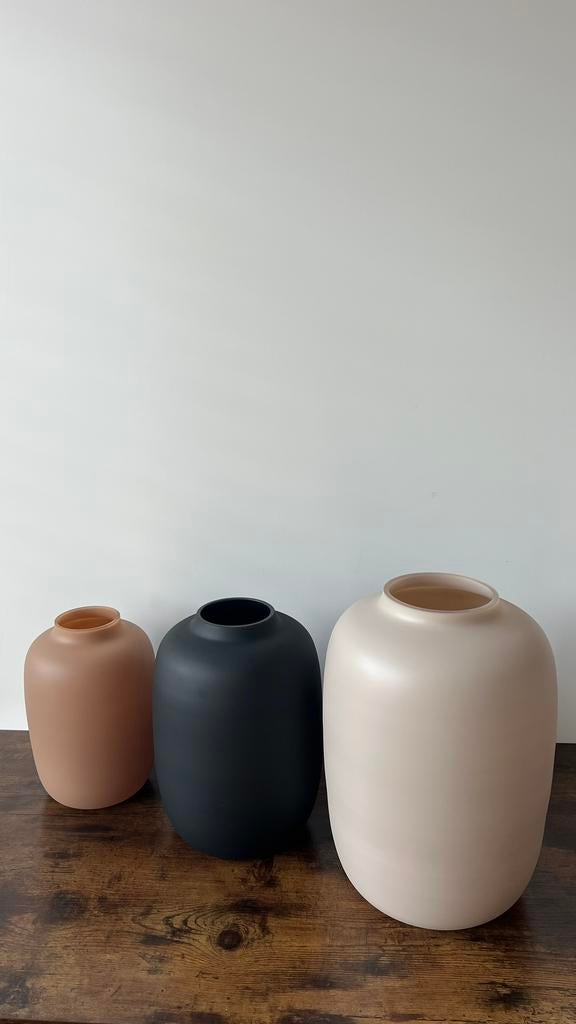 Nieuwe Vase The World vazen in diverse maten en kleuren, Huis en Inrichting, Woonaccessoires | Vazen, Ophalen, Overige kleuren