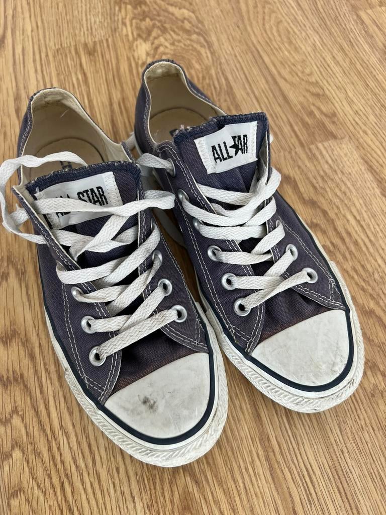 Maat 39 converse all starts gympen grijs / blauw levi, Kleding | Dames, Schoenen, Ophalen of Verzenden, Grijs, Sneakers of Gympen