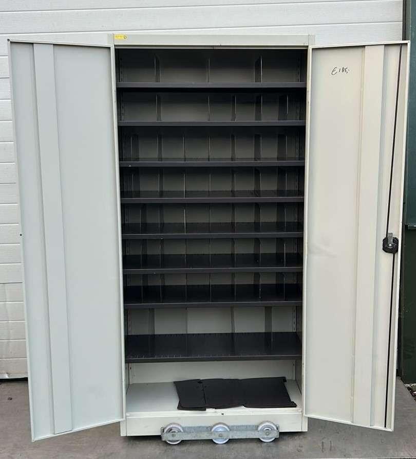 Werkplaats kast /schappen kast, Ophalen, -, -, -