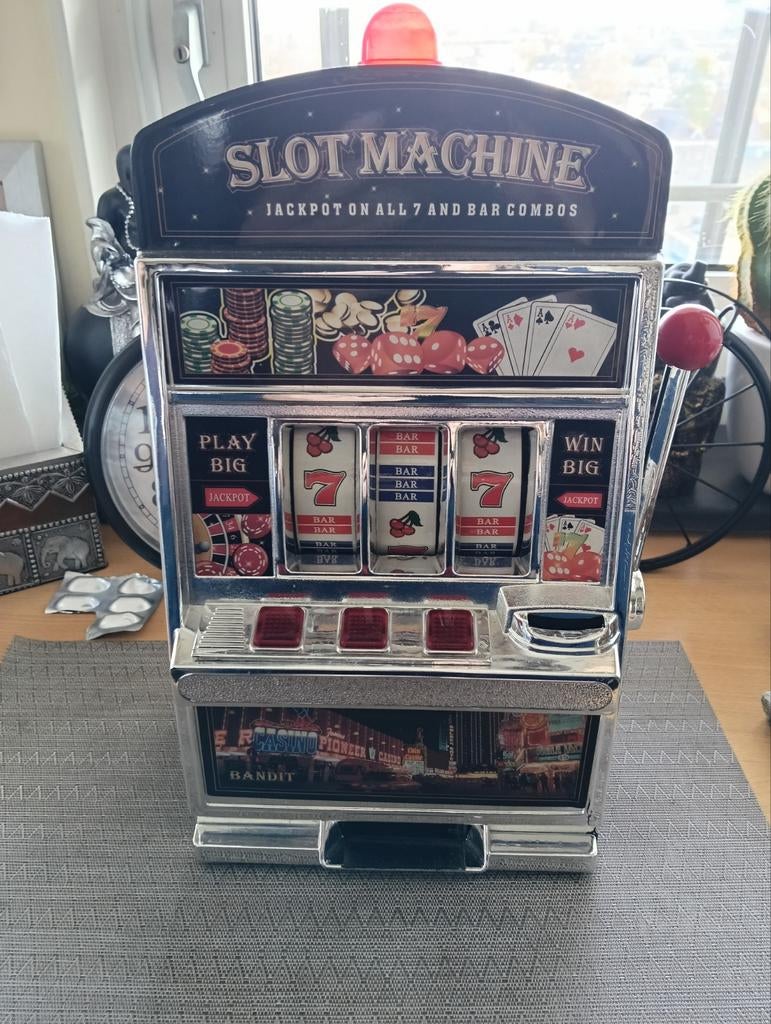 Gokkast slot machine jackpot leuk sparen, Euro, Ophalen of Verzenden, Gebruikt