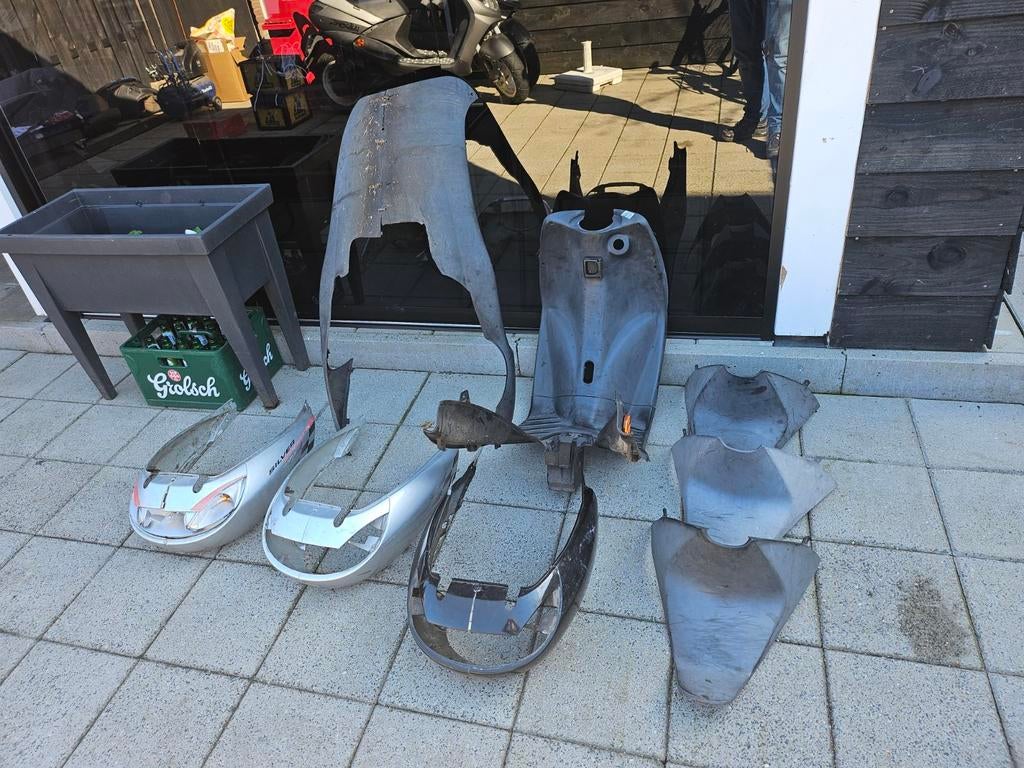 Vivacity kappen, Fietsen en Brommers, Brommeronderdelen | Scooters, Ophalen of Verzenden, Gebruikt, Kap, Peugeot