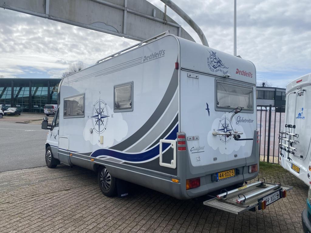 Dethleffs Globetrotter Frans bed Airco dinette, Koelkast, Ringverwarming, Treinzit, Bedrijf