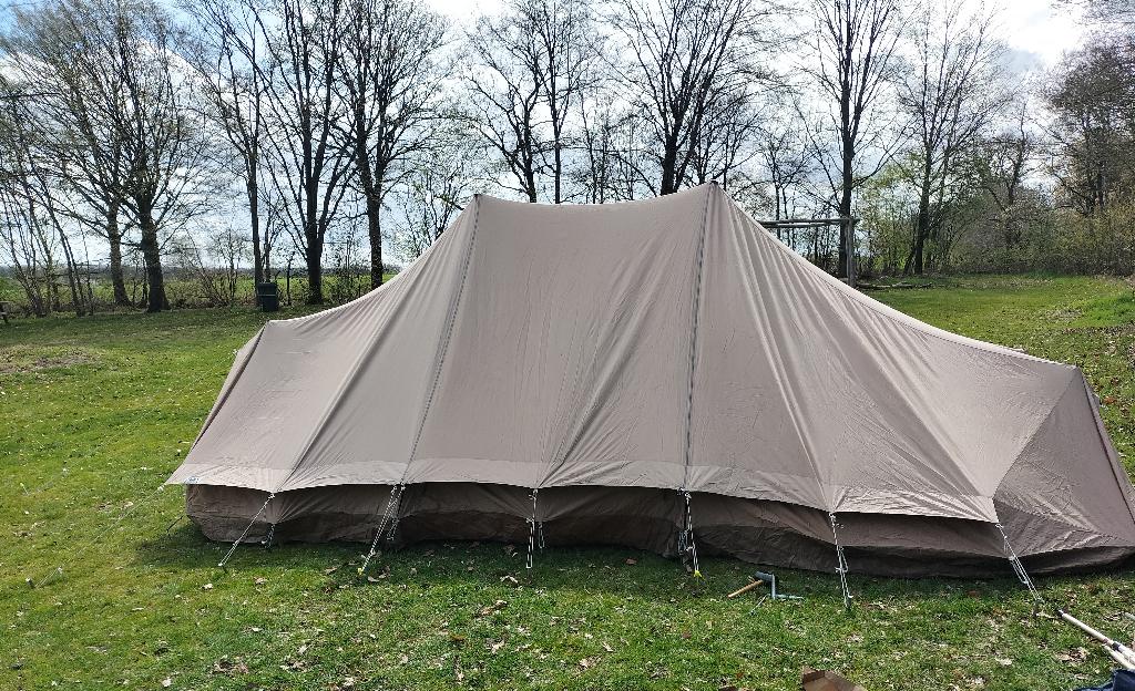 Esvo Comanche lichtgewicht katoen met luifel en zijflappen, Caravans en Kamperen, Tenten, tot en met 4, Gebruikt, Ophalen