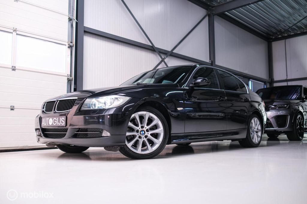 BMW 3-serie 330i Executive 258 pk | Xenon | Leder | Navigati, Auto's, Automaat, Achterwielaandrijving, Gebruikt, Zwart