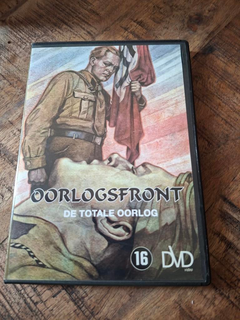 Oorlogs front de totale oorlog, Vanaf 16 jaar, Ophalen of Verzenden, Zo goed als nieuw, Oorlog of Misdaad