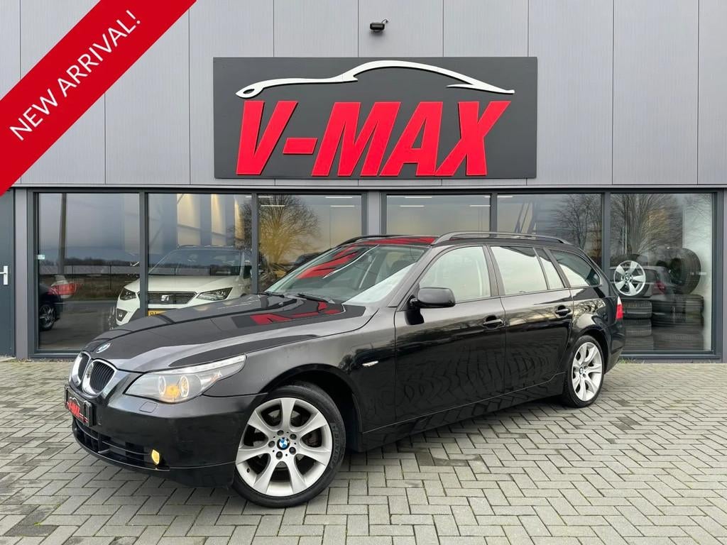 BMW 525i Touring AUT Executive NaviProfessional Clima, Automaat, Stof, Gebruikt, Zwart
