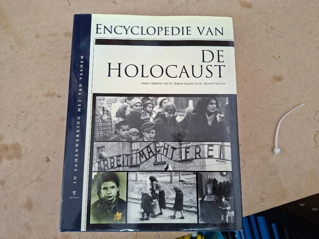 oorlogsboek nieuwstaat de holocaust, Ophalen of Verzenden, Tweede Wereldoorlog, Zo goed als nieuw, Overige onderwerpen