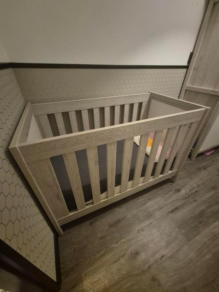 Complete babykamer, Ophalen