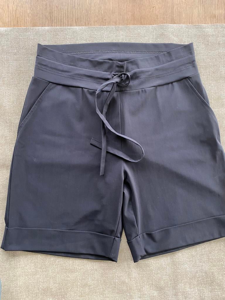 Korte broek Studio Anneloes zwart maat S, Kleding | Dames, Ophalen of Verzenden, Zo goed als nieuw, Zwart, Kort