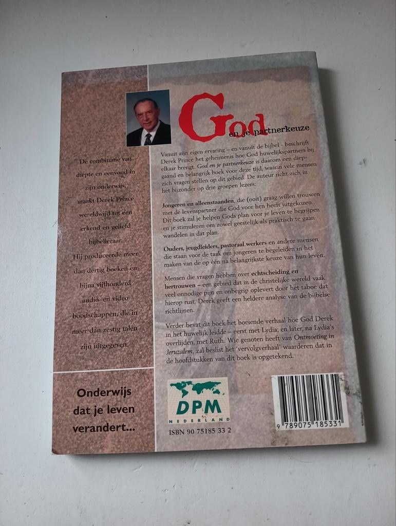 Derek Prince - God en je partnerkeuze, Ophalen of Verzenden, Zo goed als nieuw, R. Prince; D. Prince