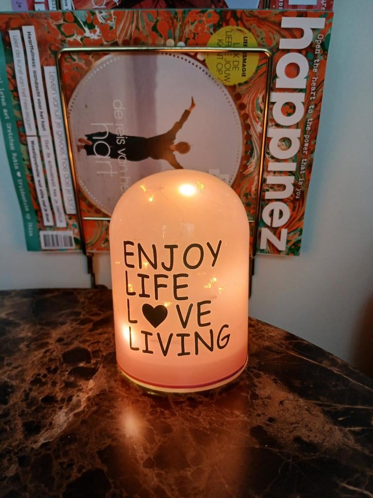 Tafellamp met tekst, Huis en Inrichting, Lampen | Tafellampen, Ophalen of Verzenden, Zo goed als nieuw, Minder dan 50 cm