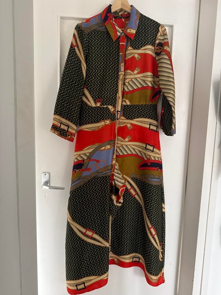 Zara Jurk Emily in Paris Stijl - Chique Print Jurk, Zo goed als nieuw, Ophalen, Maat 38/40 (M), Rood