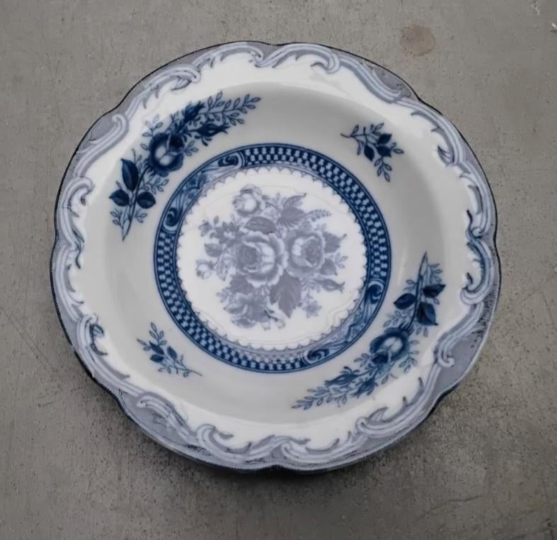 Porseleinen schotel Blue Rose, Antiek en Kunst, Ophalen