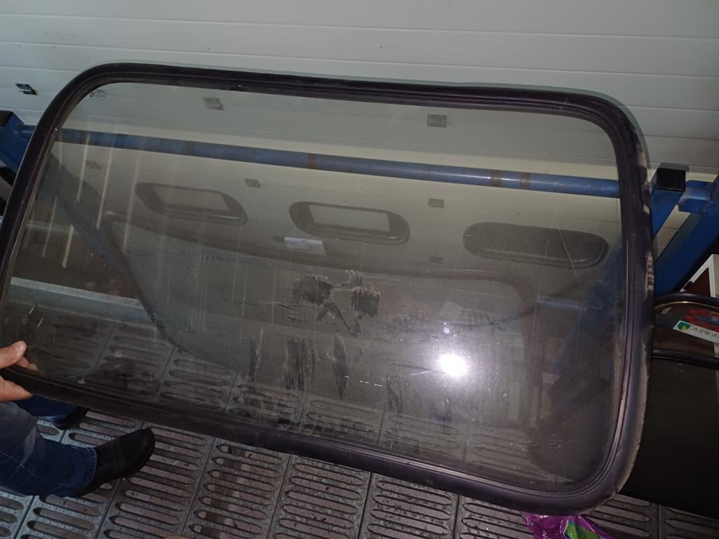 Ex dealer ruimt op Diversen Ford ruiten tot 1998, Ophalen, Gebruikt, Ford