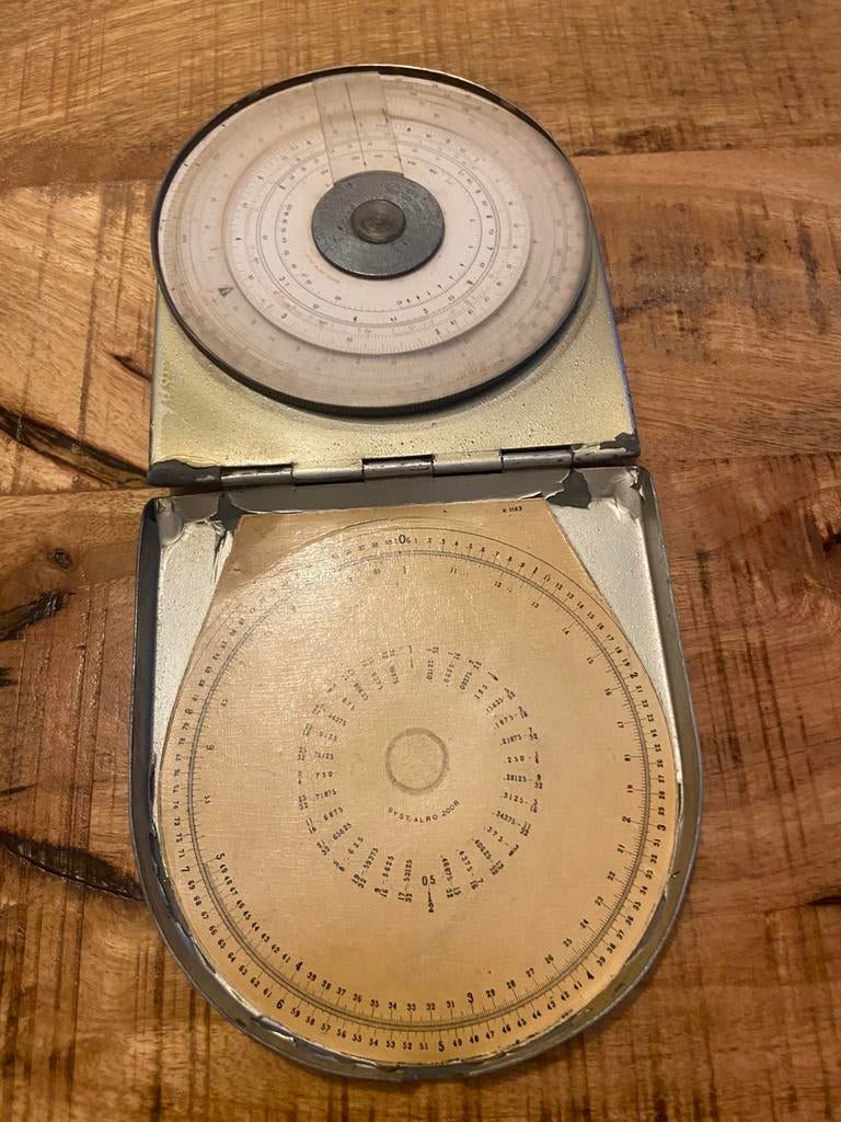 ANTIEK ALRO PATENT MEET APPARAAT, Ophalen