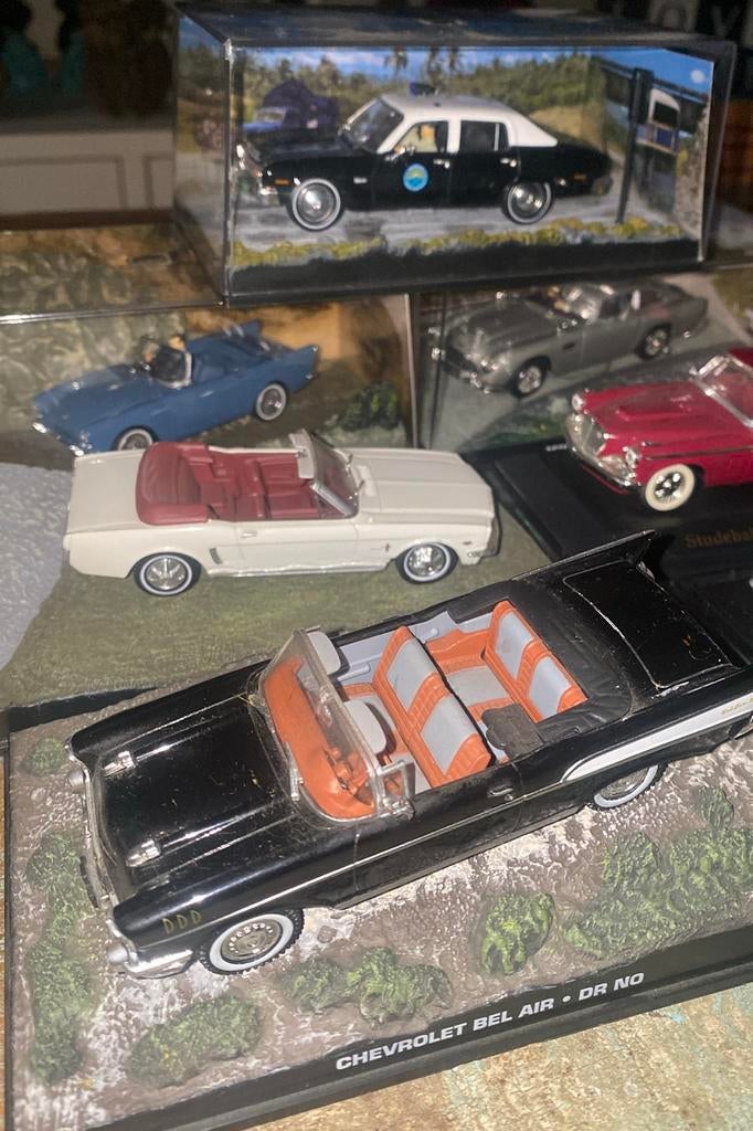 James Bond autootjes, Hobby en Vrije tijd, Modelauto's | 1:43, Ophalen of Verzenden, Zo goed als nieuw, Auto, Overige merken