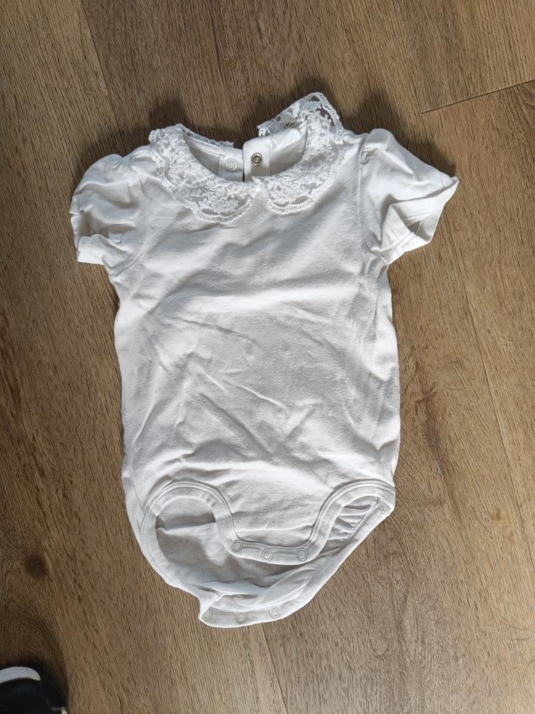 Romper met kanten kraagje.
Maat 80 van H&M., Ophalen of Verzenden, Gebruikt, Meisje