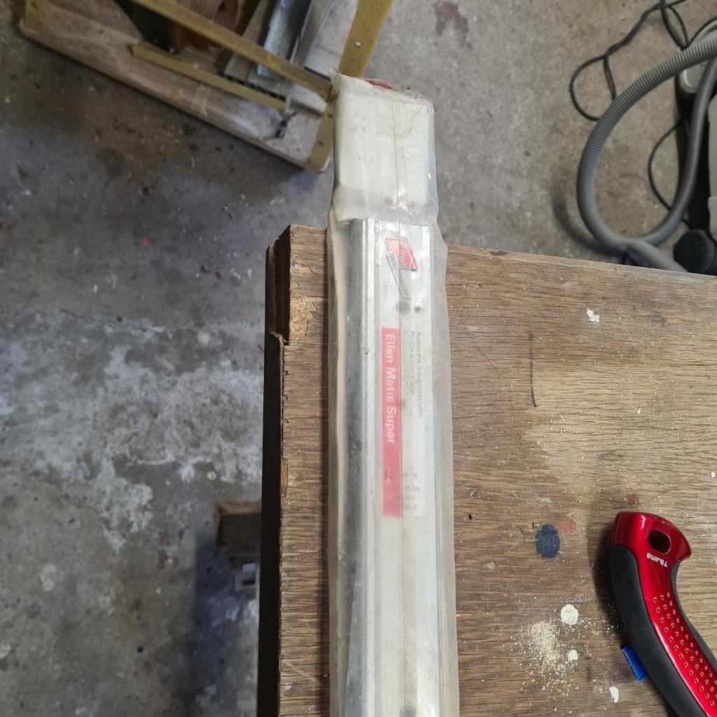 Automatische tochtstrip, Ophalen of Verzenden, Overige materialen, Minder dan 4 cm, Minder dan 5 m²