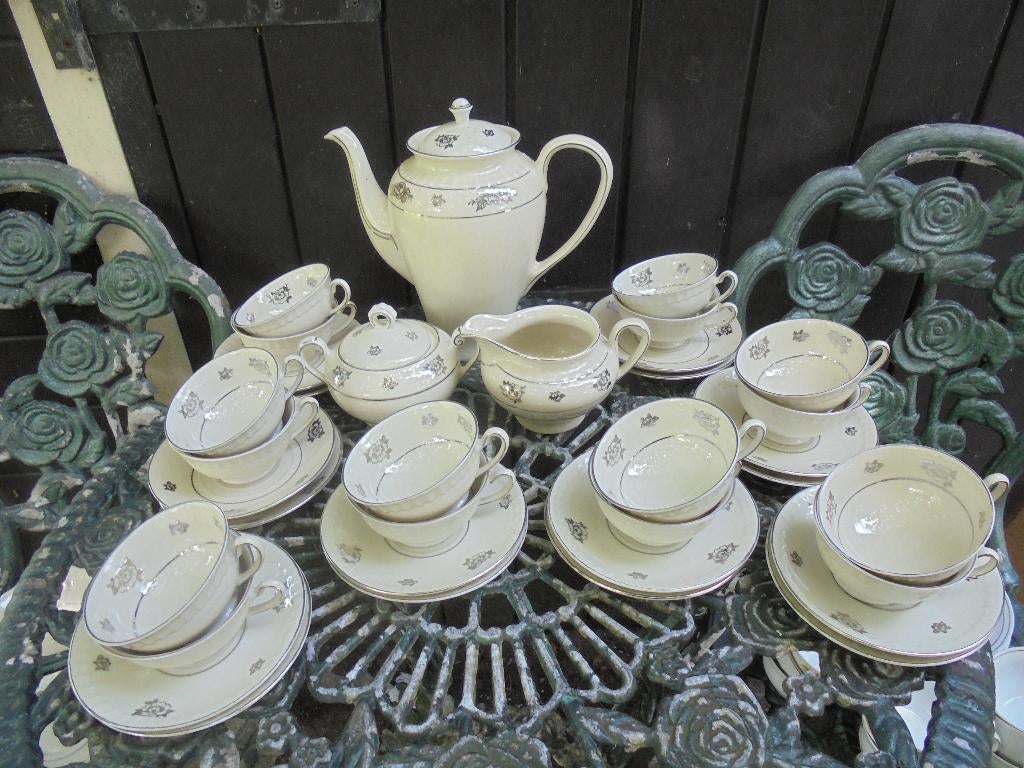 Koffieservies Mosa met bloem / roos en randjes, Ophalen of Verzenden