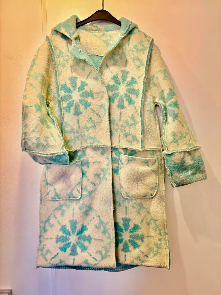 Vintage wollen deken winterjas - Handmade, Kleding | Dames, Jassen | Winter, Verzenden, Zo goed als nieuw, Maat 38/40 (M), Overige kleuren