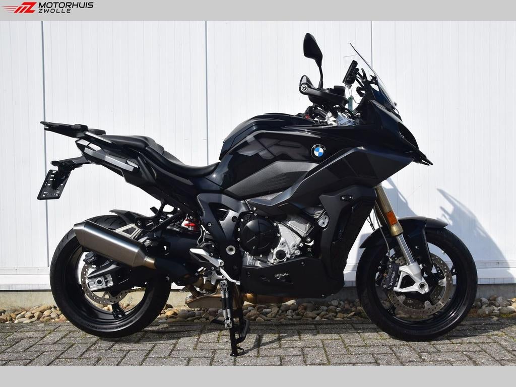 BMW S 1000 XR (bj 2023 - 3016 km) Triple Black - Full Option - foto 2