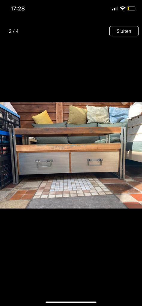 Lage kast, Met plank(en), 100 tot 150 cm, Zo goed als nieuw, Industrieel