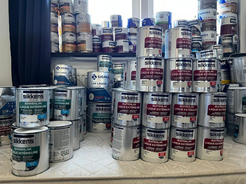 Diverse soorten verf sikkens 17.50 euro blik 2.5 l 50 euro, Wit, Ophalen of Verzenden, Minder dan 5 liter, Verf