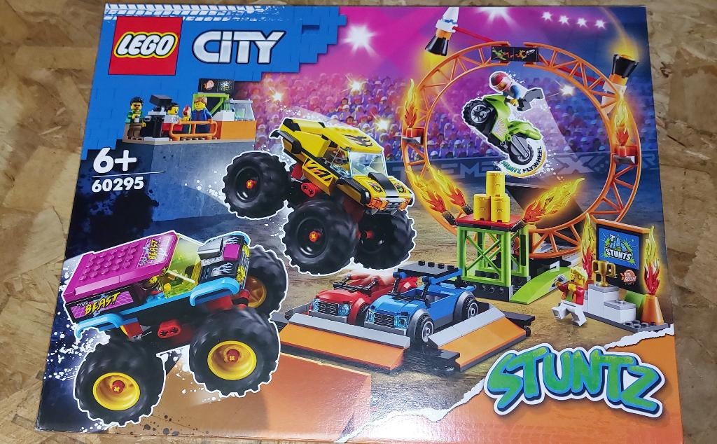 Lego: Stuntshow arena  - 60295 - NIEUW, Ophalen of Verzenden, Nieuw, Complete set, Lego