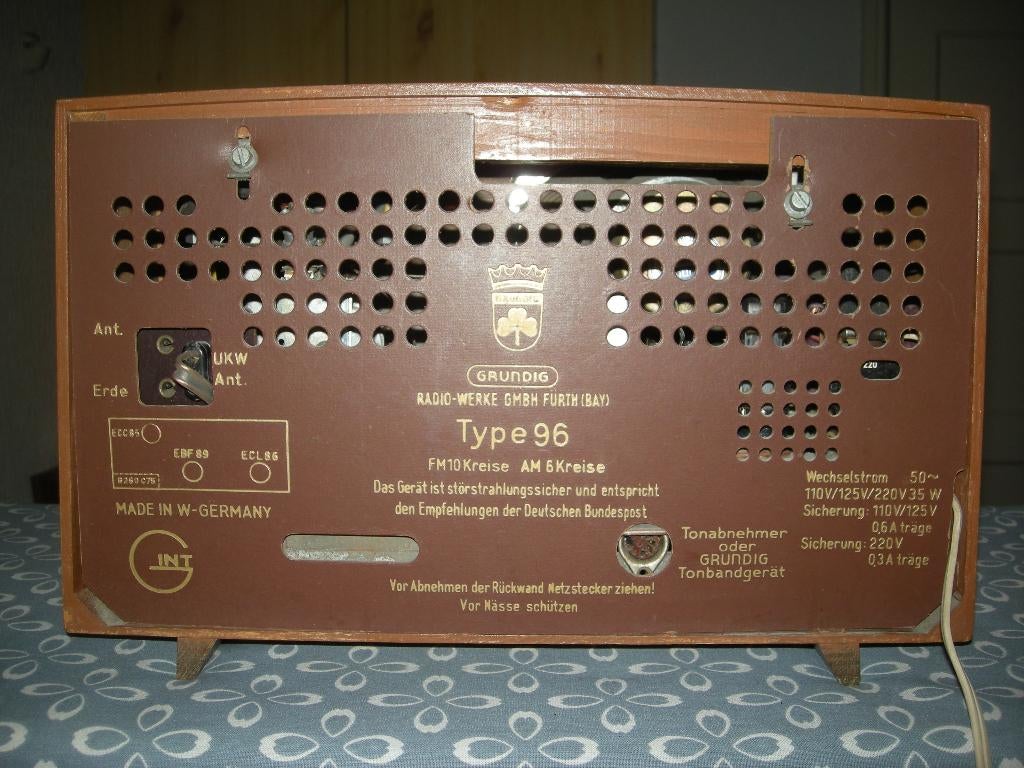 Grundig buizenradio type 96, Antiek en Kunst, Antiek | Tv's en Audio, Ophalen