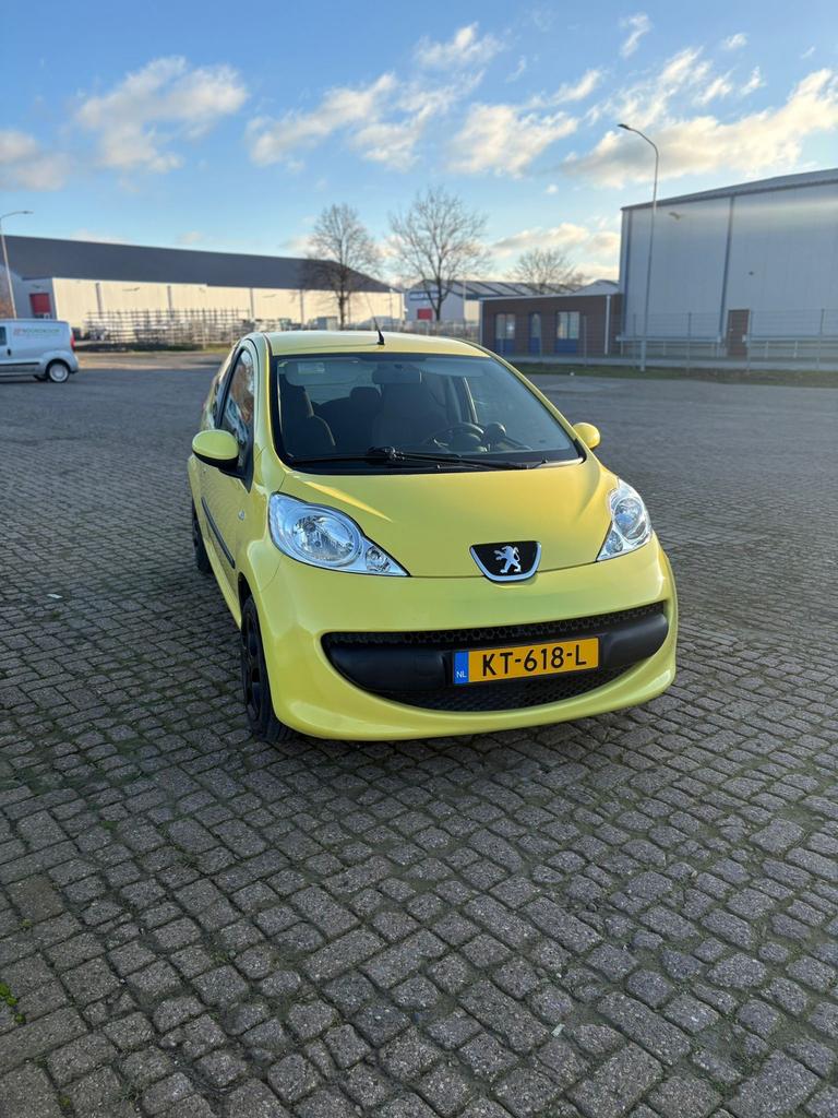 107 1.0 12V 3DR 2007 135.000 KM ! NIEUWE APK, Auto's, Voorwielaandrijving, Overige kleuren, 4 stoelen, 68 pk