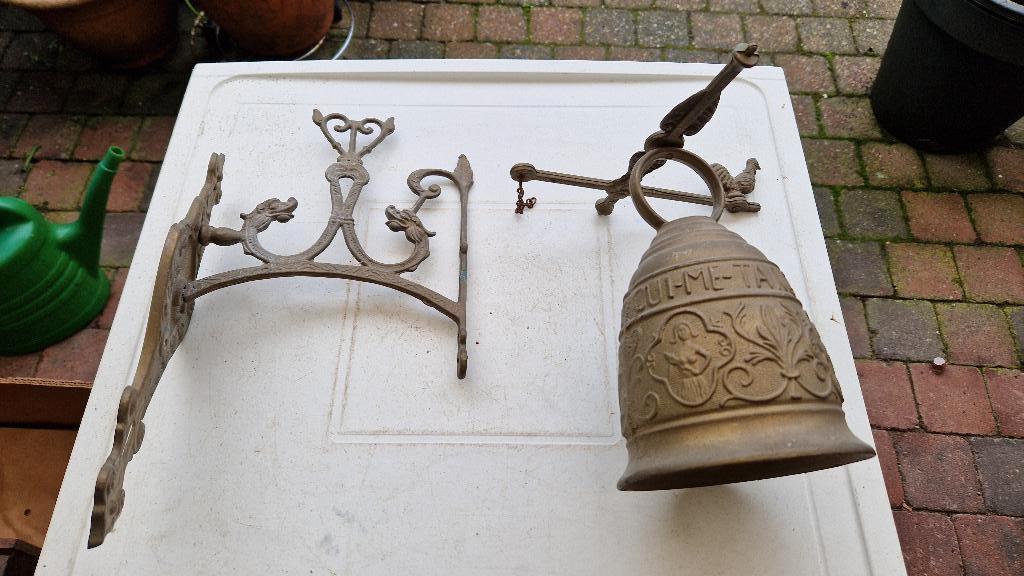 antieke zware koperen kloosterbel, Antiek en Kunst, Ophalen of Verzenden, Koper