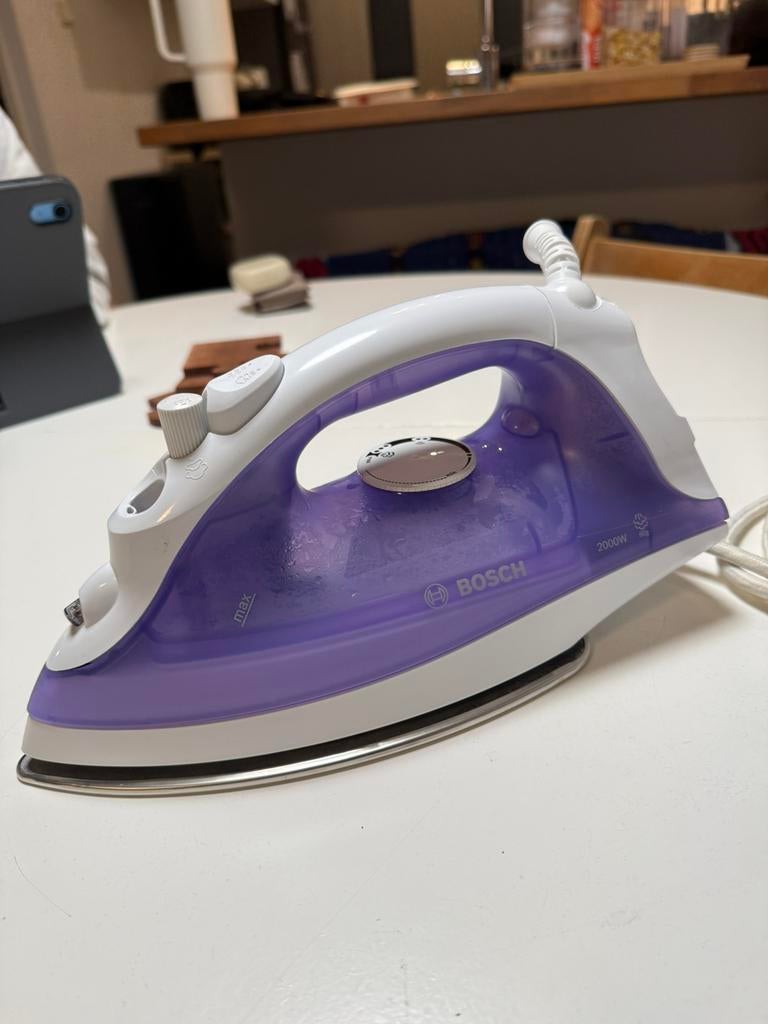 Stoomstrijkijzer BOSCH CCBD5, Witgoed en Apparatuur, Strijkijzers en Strijkplanken, Zo goed als nieuw, Ophalen of Verzenden