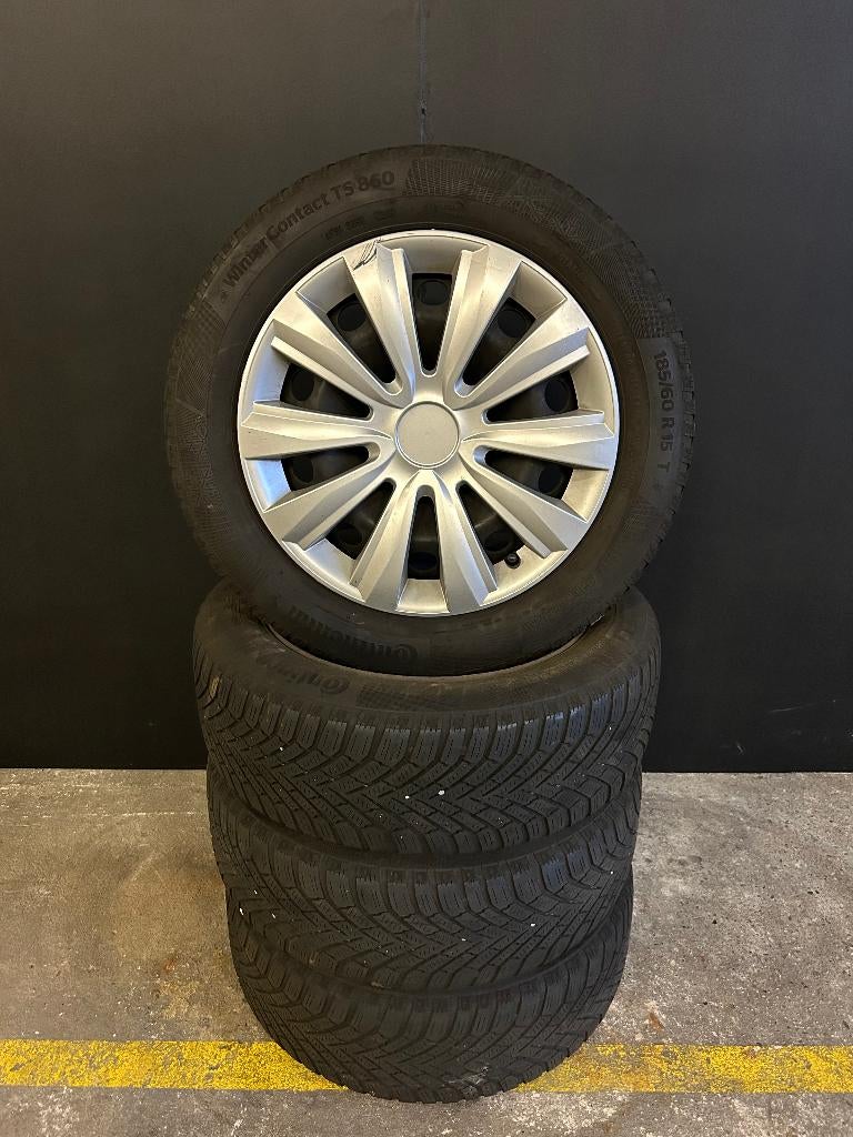Audi A1 velgen met Continental winterbanden, Gebruikt, 15 inch, Banden en Velgen, Personenwagen