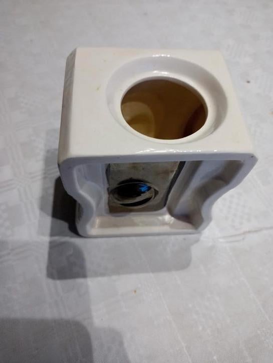 Pennenbakje puntenslijpervan, Ophalen of Verzenden, Zo goed als nieuw