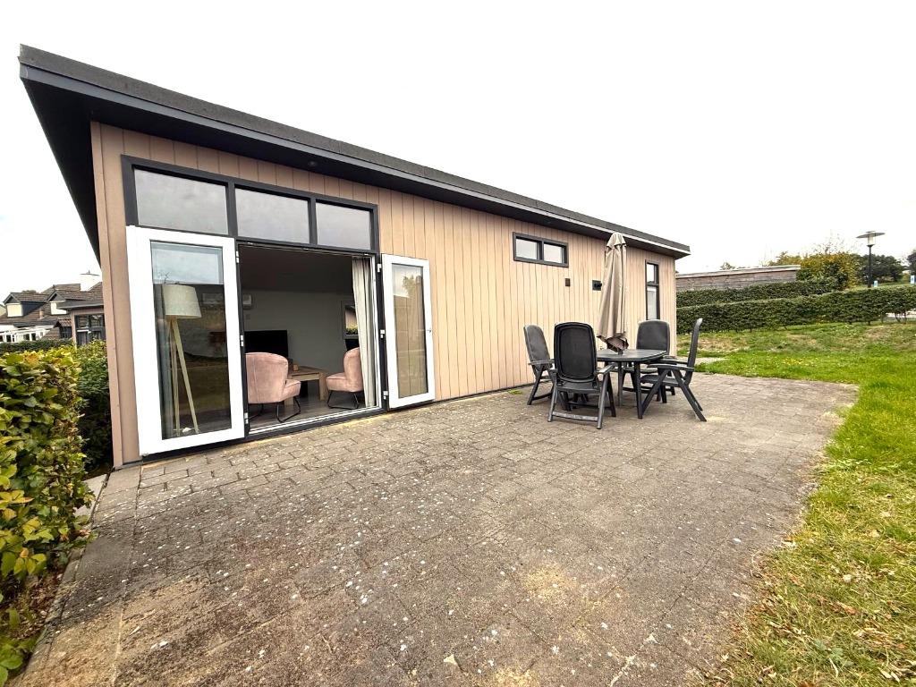 TopParken Valkenburg Recreatiewoning op EIGEN GROND te koop, Caravans en Kamperen, Stacaravans, Tot en met 4