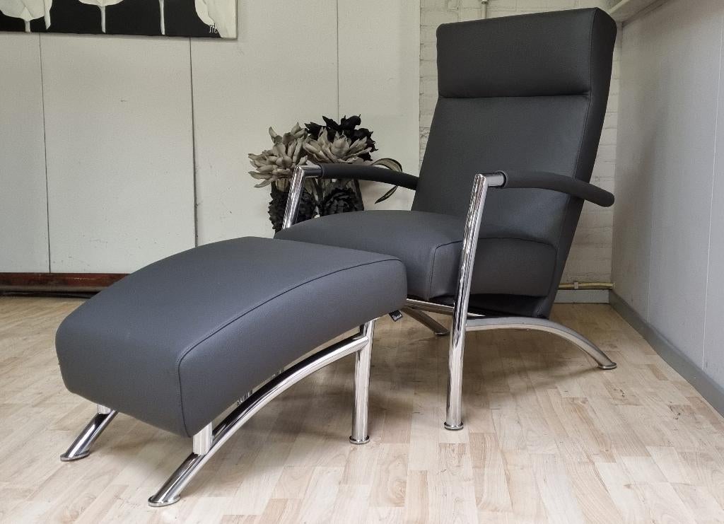 Leolux Helical fauteuil + hocker refurbished nieuw leer, 125 tot 150 cm, Verzenden, Nieuw, Leer