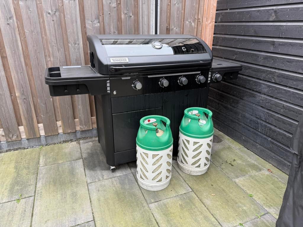 Tenneker gasbarbeque, Tuin en Terras, Gasbarbecues, Zo goed als nieuw, Ophalen