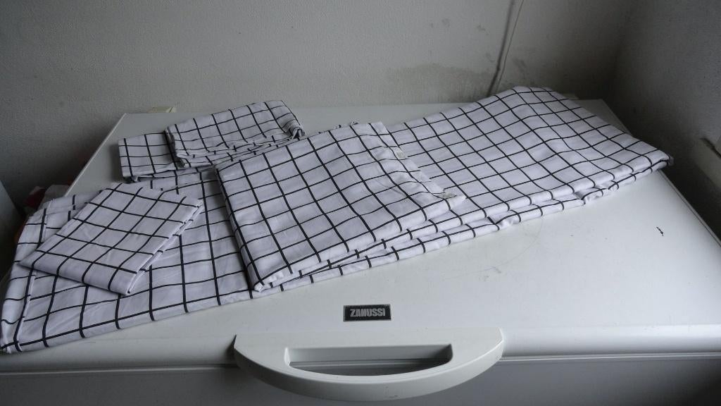 Dekbedovertrek, 2 x 2 persoons en 1 x 1 persoons met slopen, Ophalen of Verzenden, Zo goed als nieuw, Tweepersoons, Dekbedovertrek