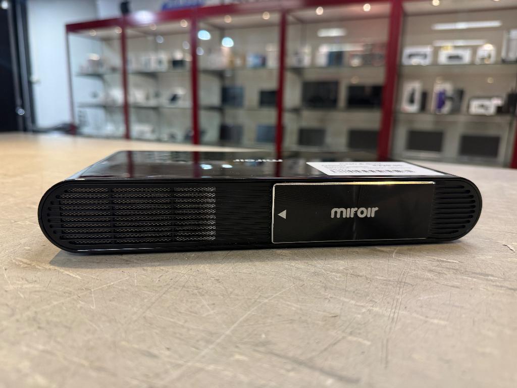 MIROIR - M631 - DRAAGBARE BEAMER, HD (720), LED, Ophalen of Verzenden, Zo goed als nieuw