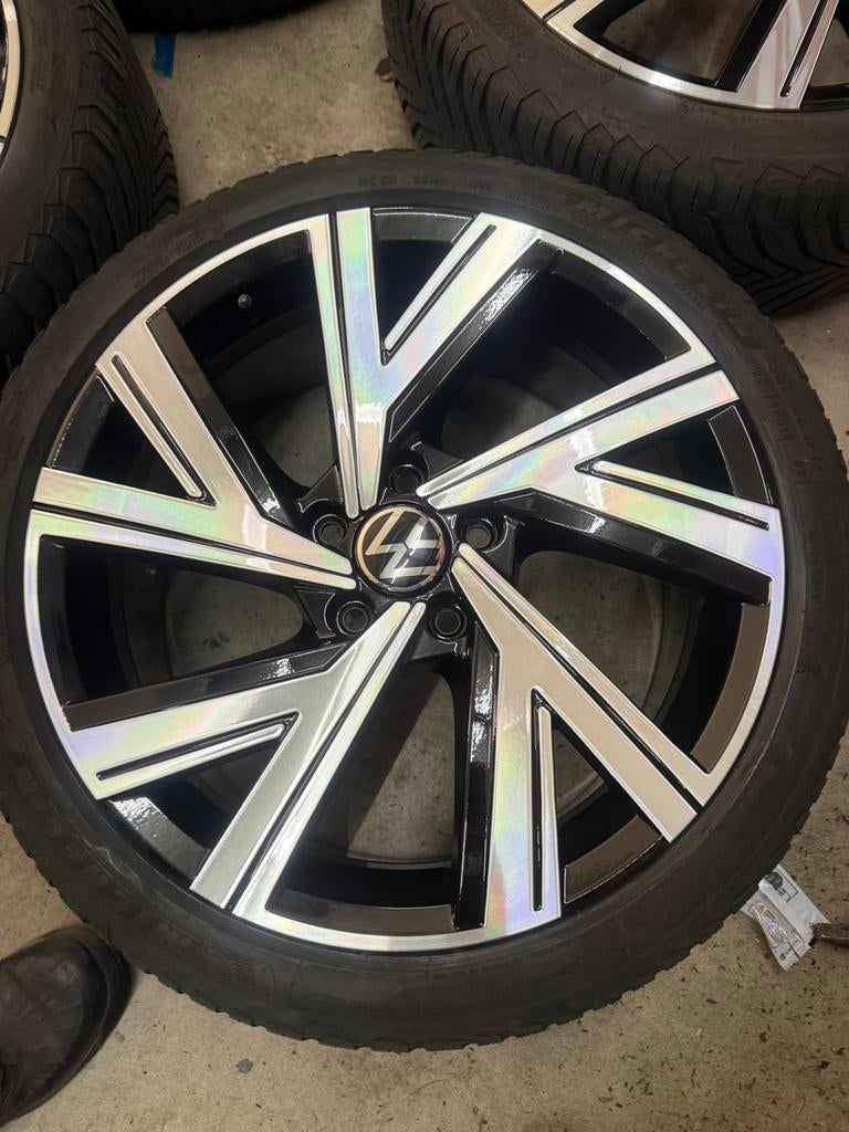 Volkswagen golf 18 inch bergamo r line velgen met mich 4seiz, 18 inch, Gebruikt, Banden en Velgen, Ophalen of Verzenden