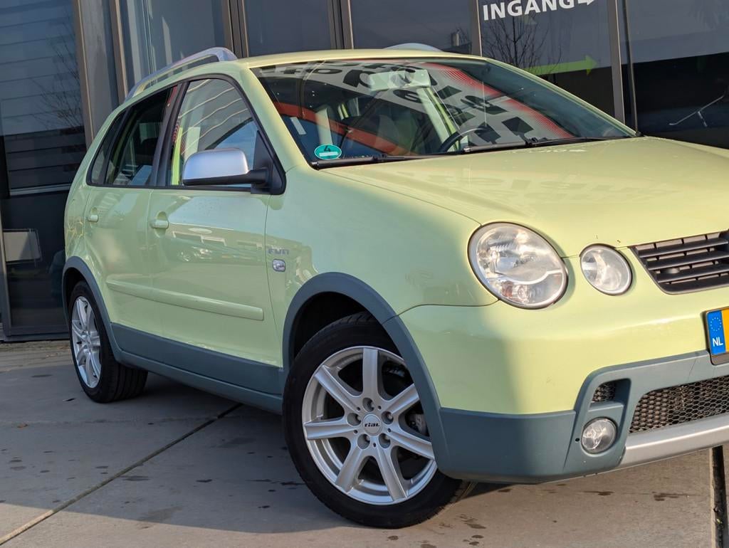 Volkswagen POLO 1.4-16V Cross FUN - Airco - LPG g3 - NIEUWE, Voorwielaandrijving, Gebruikt, Zwart, 1081 kg