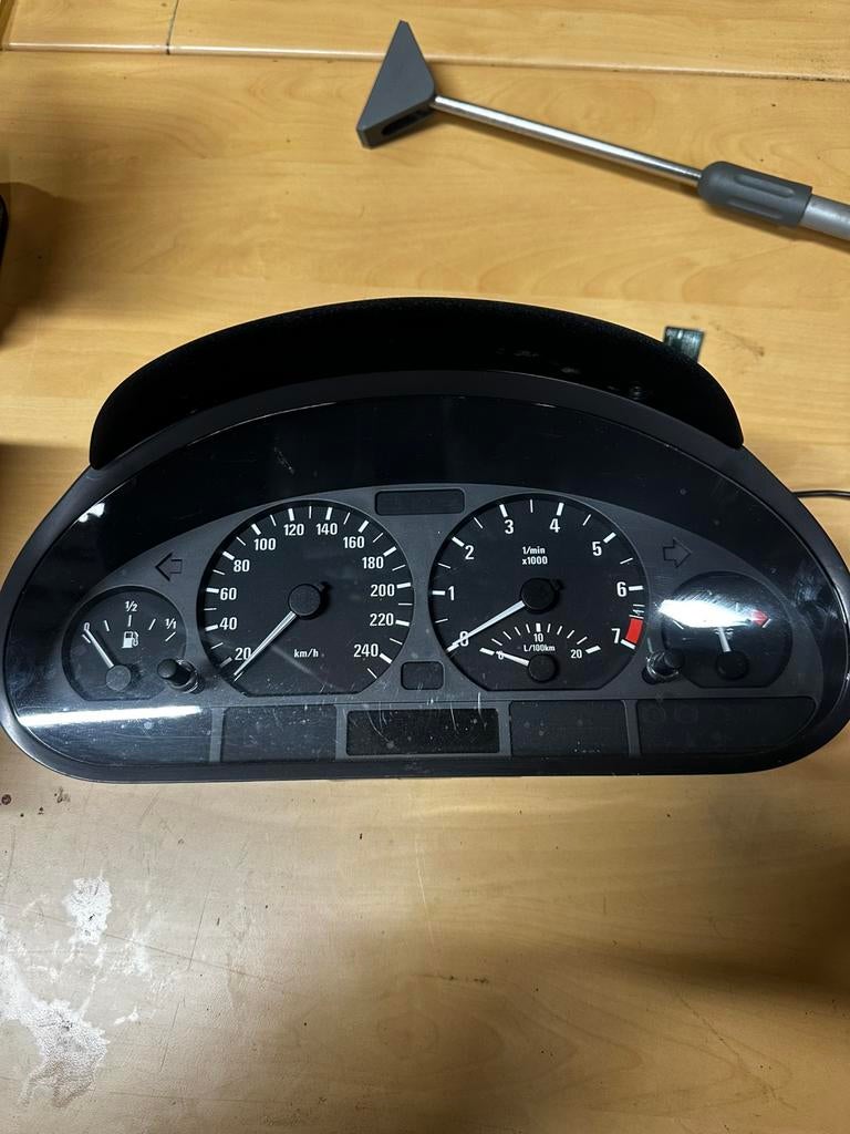 Bmw e46 tellerklok weinig kilometers, Ophalen of Verzenden, BMW