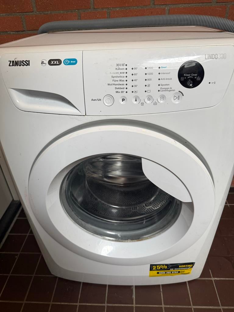 Goedwerkende Zanussi Lindo 300 wasmachine 8kg, Witgoed en Apparatuur, Wasmachines, Ophalen, 1200 tot 1600 toeren, Gebruikt, 8 tot 10 kg