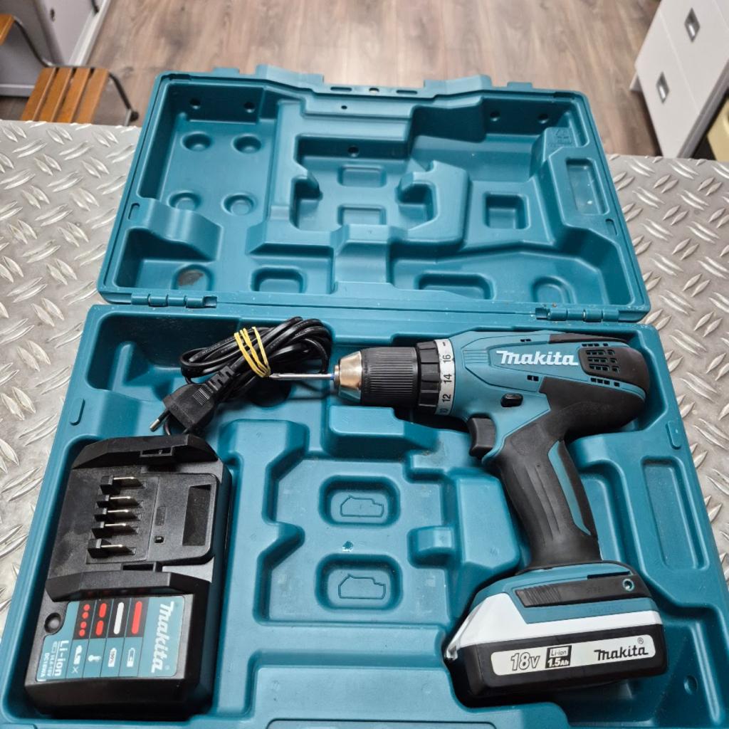Makita DF457DWE met lader en accu Zeer net Betaal in3!, Makita, Zo goed als nieuw, Support@makita.com, Makita Corporation, 3-11-8, Sumiyoshi-cho, 
Anjo, Aichi 446-8502
Japan